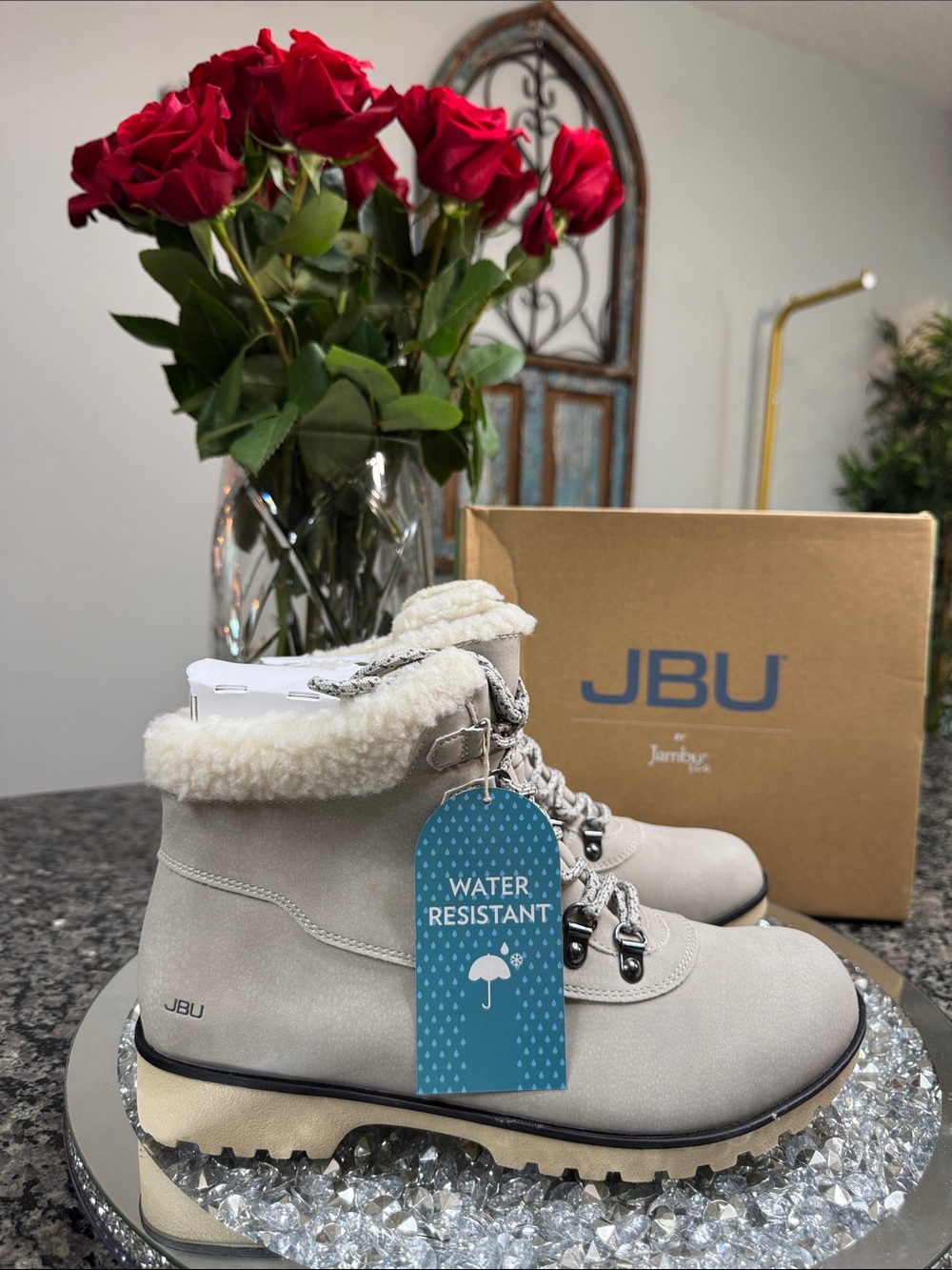 JBU Light Gray Faux-Shearling Lace-Up Water-Resistant winter Boots NEW 10